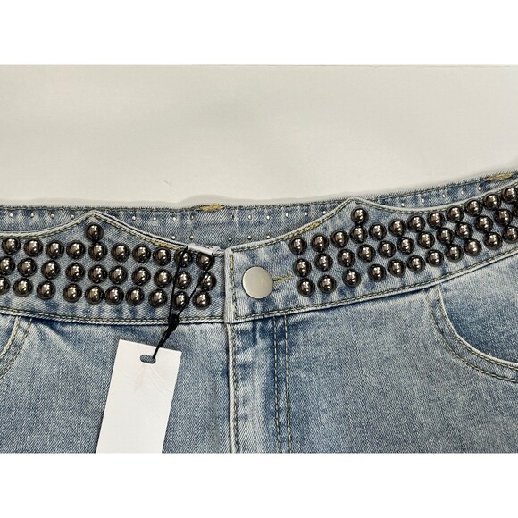 NWT Women’s Steve Madden Distressed Studs Cutoff Denim Jean Shorts Size L #337 - Picture 3 of 12
